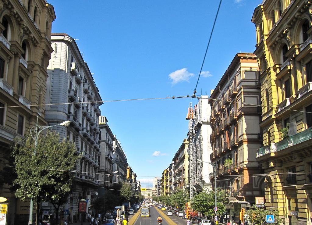 Отель Napoli'S Gold Экстерьер фото